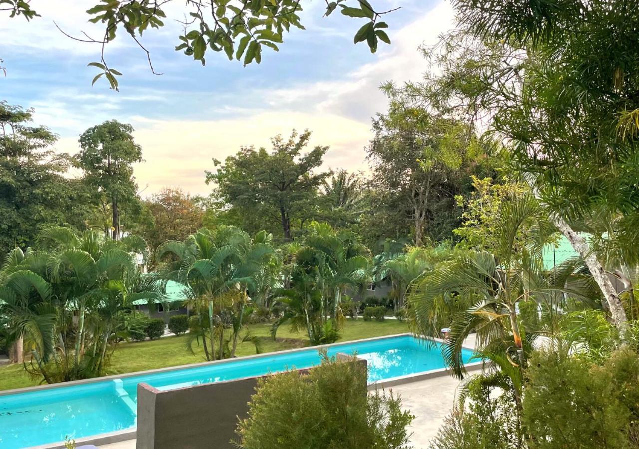 Siam Flora Resort Ko Lanta Kültér fotó